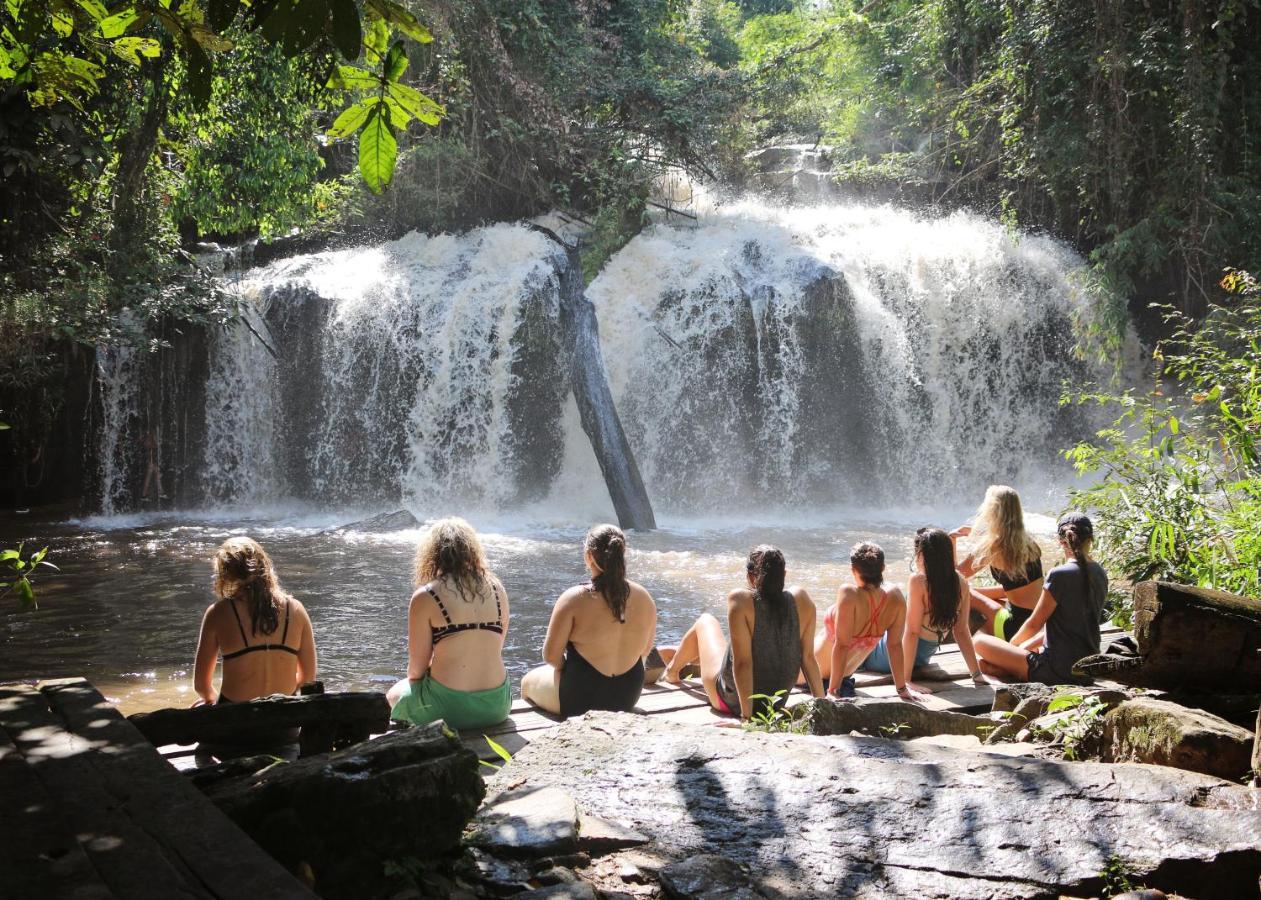 Stamps Backpackers Hostel Chiang Mai Bagian luar foto